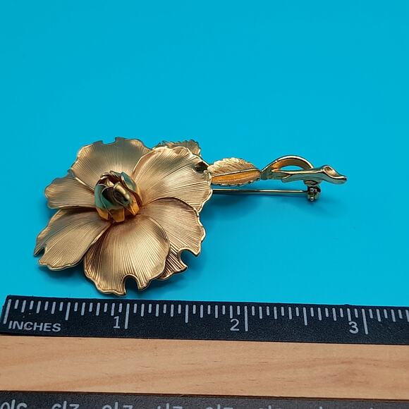 Vintage 1960s Large Flower With Stem Brooch, Gold Tone, 3 Inches - Picture 6 of 9